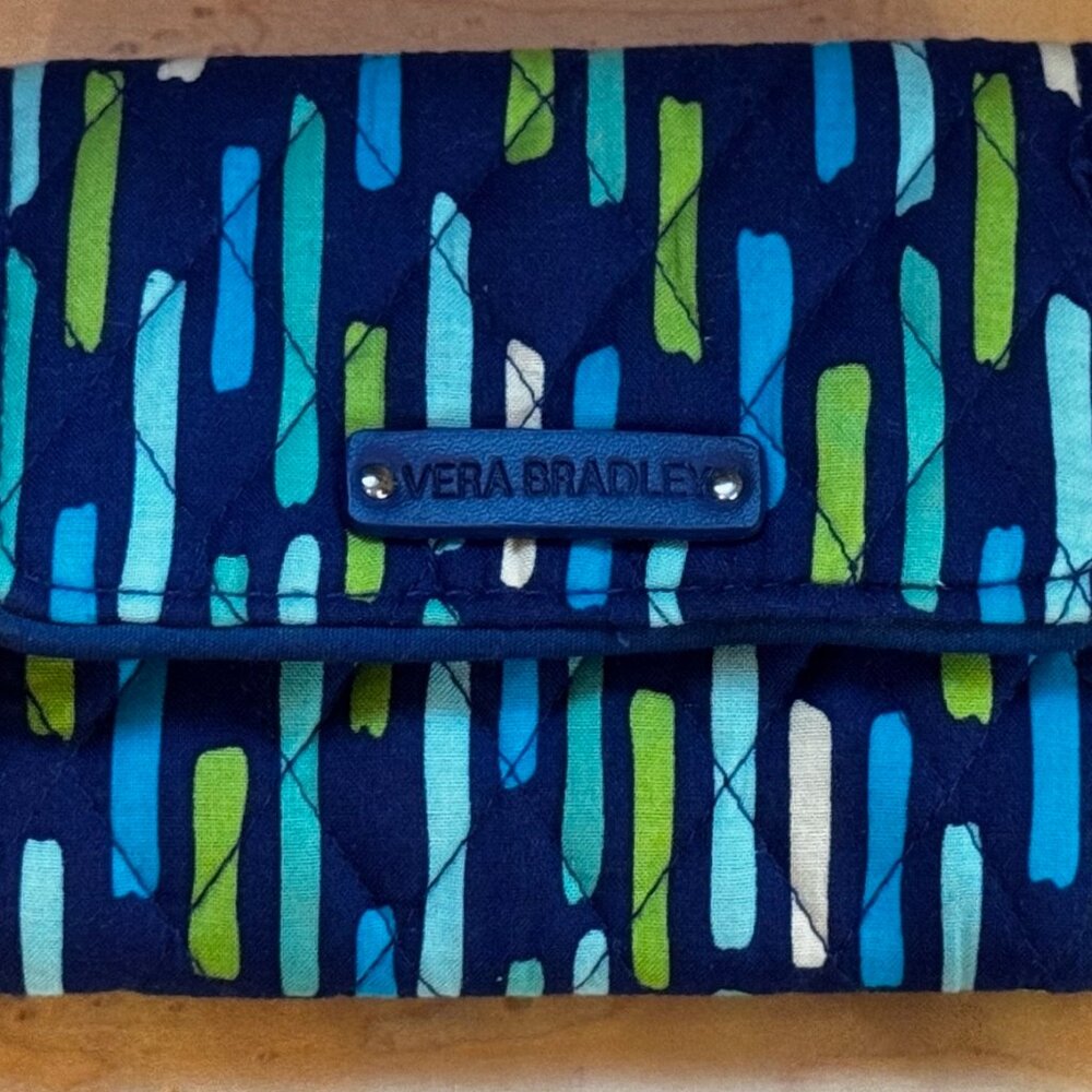 Vera Bradley Wallet Blue Katalina Showers Trifold, NWOT